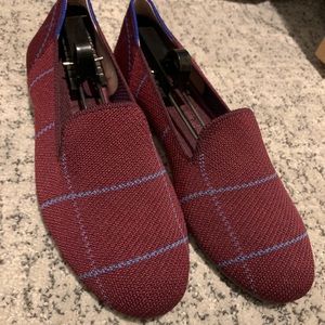 Rothys burgundy plaid loafers sz 8.5